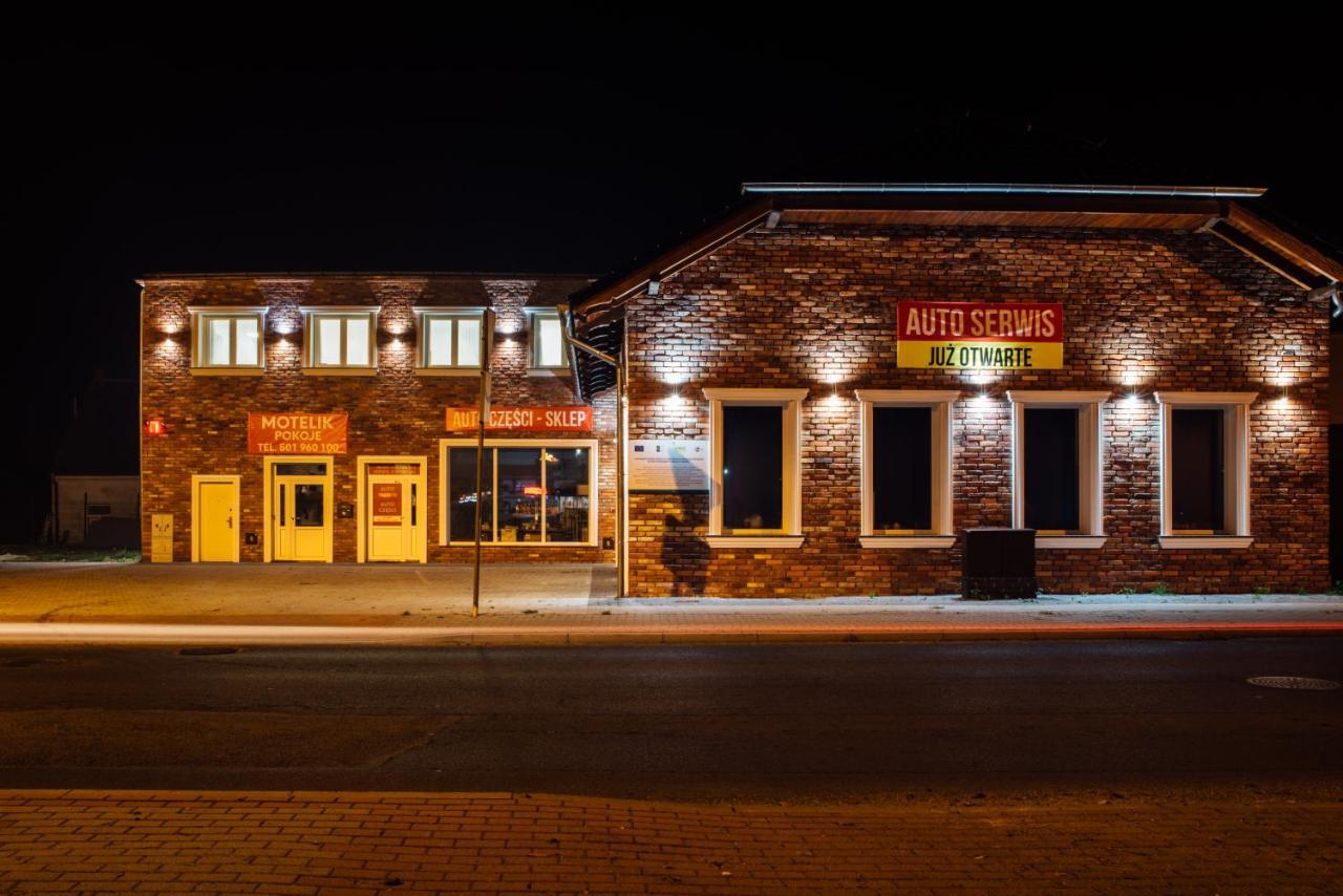 Motelik Janowski Szprotawa Екстериор снимка